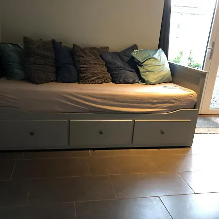 B&B Typisch Lelies-2